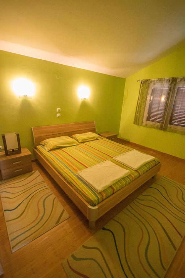 Apartments Cukovic Risan Bagian luar foto