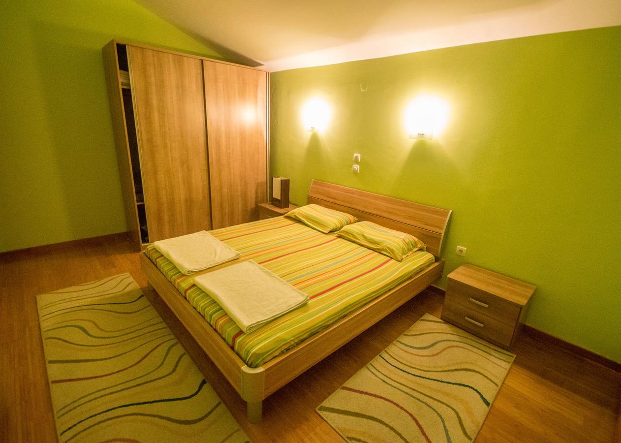 Apartments Cukovic Risan Bagian luar foto