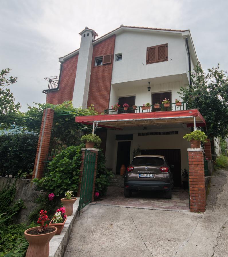 Apartments Cukovic Risan Bagian luar foto